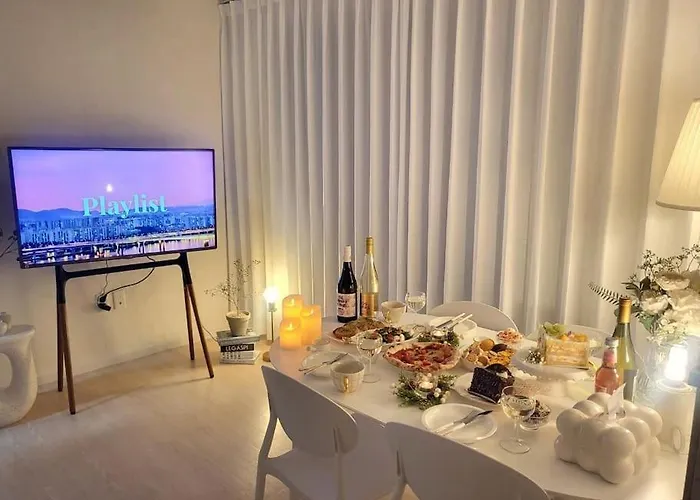 New Vera House#jamsil,sung-su,kang-nam,coex,kspo Dome#parking Availabe#3 Queen Bed#2room