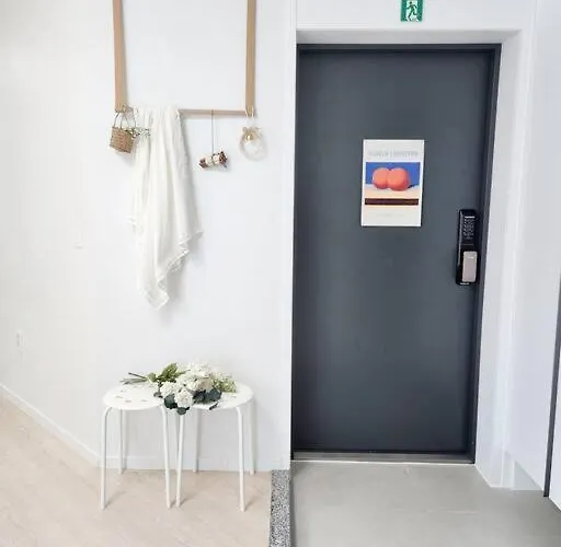 New Vera House#jamsil,sung-su,kang-nam,coex,kspo Dome#parking Availabe#3 Queen Bed#2room Seul