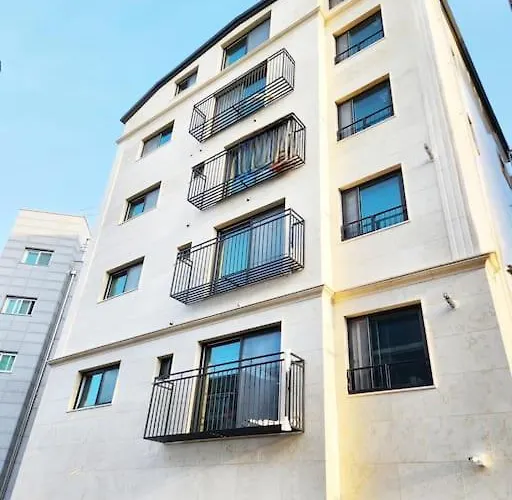 Appartamento New Vera House#jamsil,sung-su,kang-nam,coex,kspo Dome#parking Availabe#3 Queen Bed#2room Seul